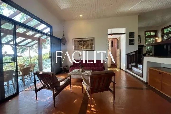 Casa com 4 quartos no bairro Canto da Lagoa, Florianópolis