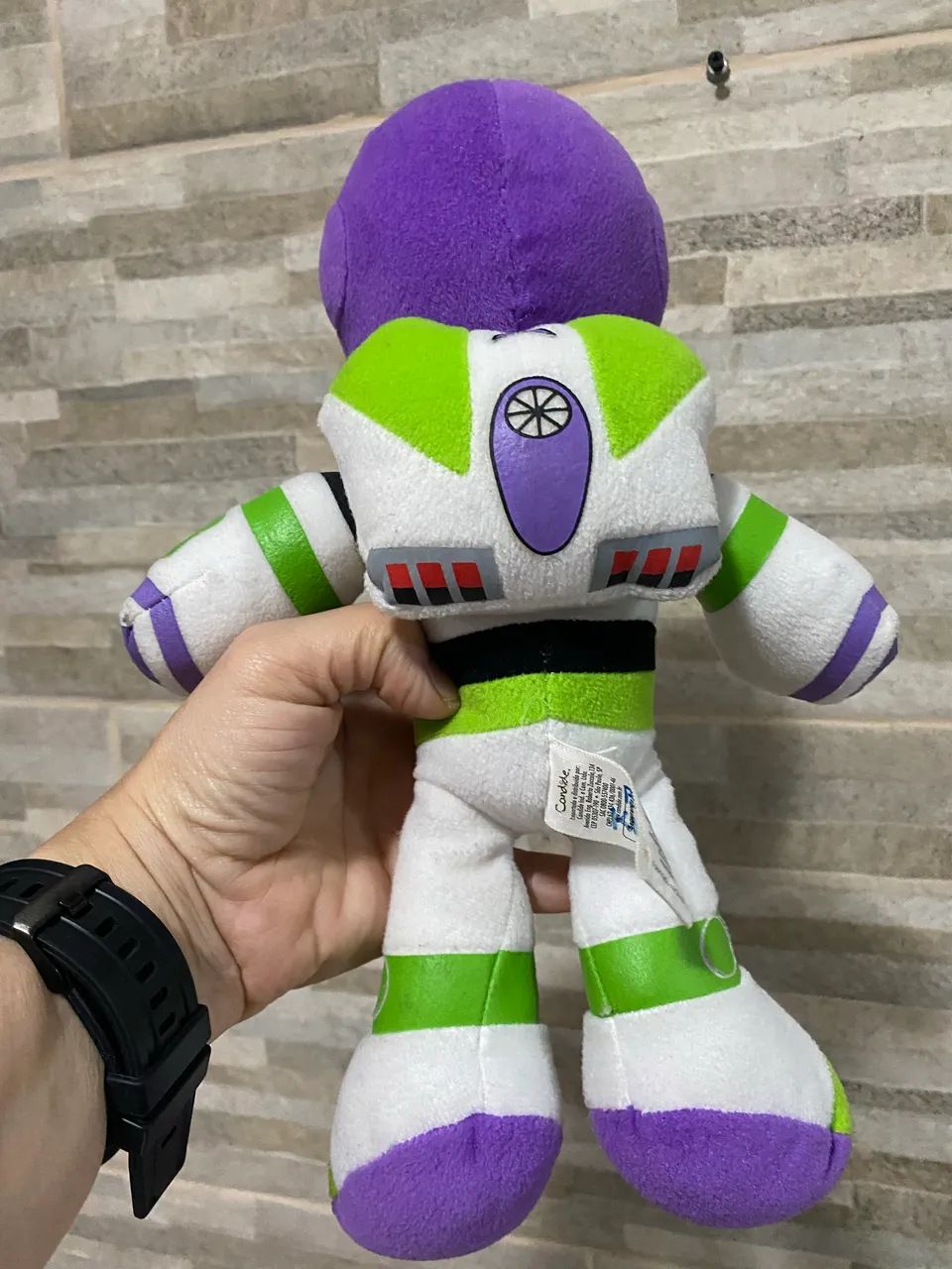 Pelúcia do Buzz Lightyear tamanho 42cm  - Foto 5