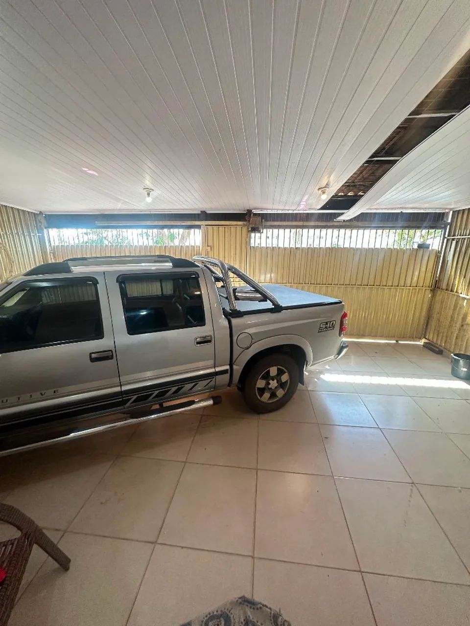 VENDO CASA COM ÁREA DE LAZER NO RIACHO FUNDO 2 - Foto 3