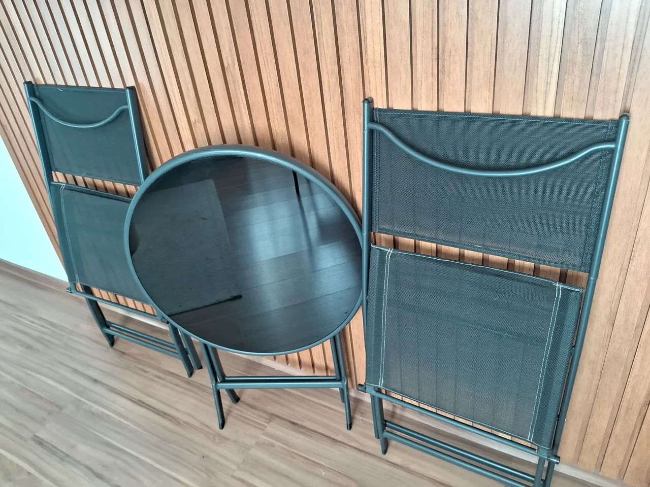 Mesa de vidro com 2 cadeiras (NOVINHA) - Foto 2