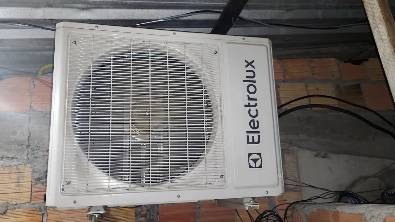 Ar condicionado Split 24000 BTUs Electrolux  - Foto 5
