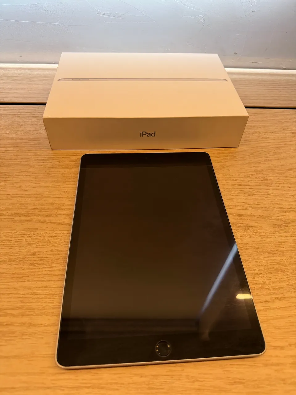 iPad Air 5ª Geração (M1) 64GB Cinza Espacial + Apple Pencil 2ª