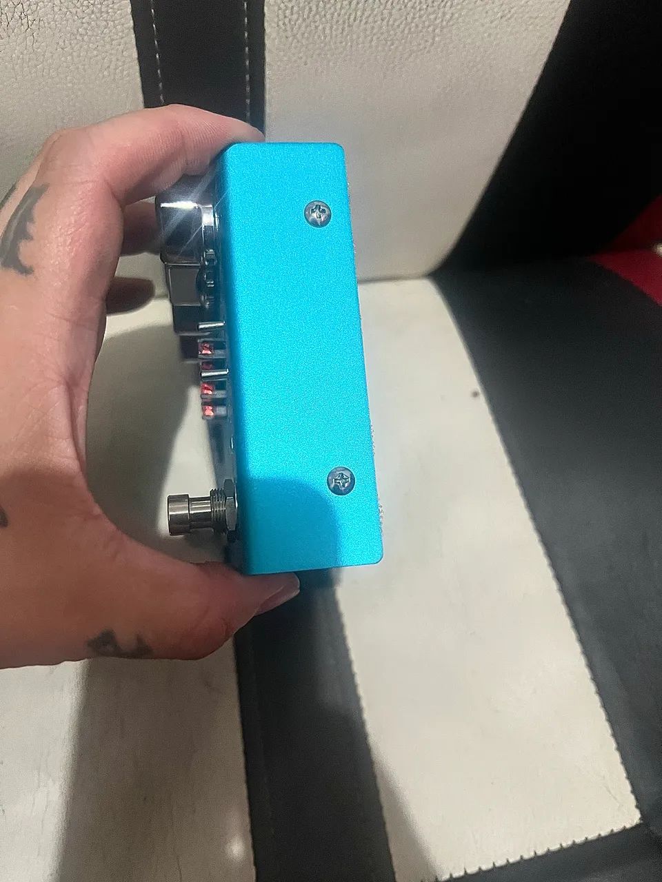 Pedal Preamp e Drive de Baixo Joyo Monomyth  - Foto 4