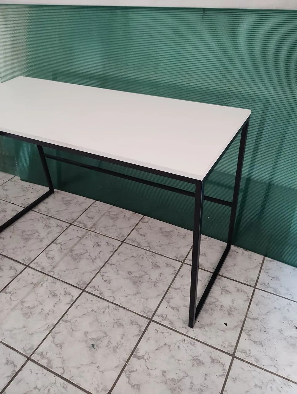 Mesa estilo industrial com MDF  - Foto 2