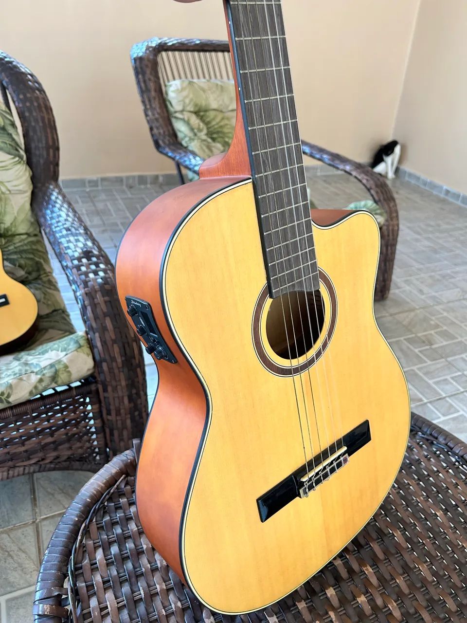VIOLÃO ELETROACÚSTICO CLÁSSICO STRINBERG SC200C - Foto 2