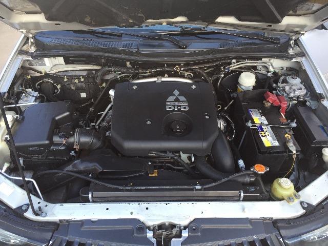 L200 Triton 3.2 HPE Super Conservada - Foto 13