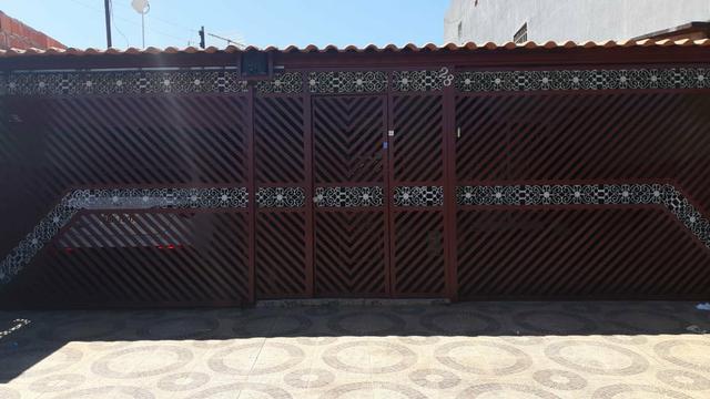 Casa c/ 3 Quartos, 2 vagas na Qnn4, Ótima Localização. Confira!