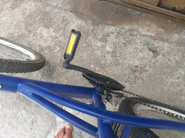 Bicicleta muito boa 1 mês de uso 600 reais - Foto 5