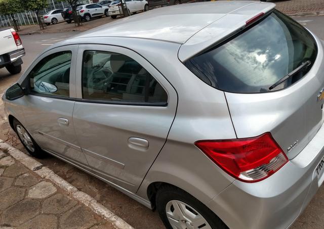 Vendo Onix Joy 1.0 Ano 2017/2018 Completo - Foto 3