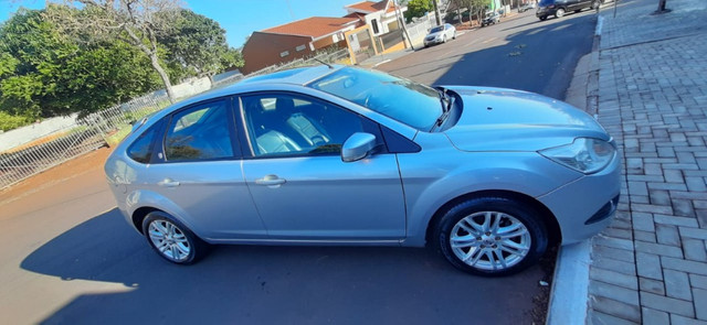 Vendo ford focus hatch 2.0 aut. flex - Foto 11