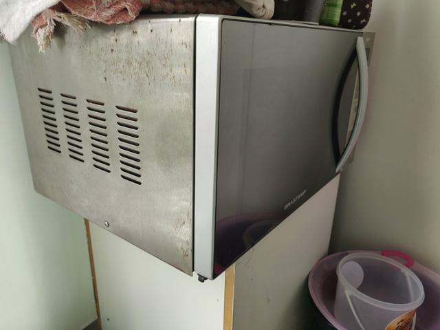 Micro-ondas Brastemp King Size BMX40 Inox - 38L - Foto 3
