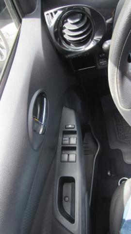 TOYOTA ETIOS HB X - Foto 15