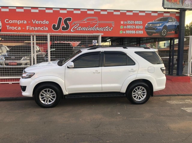 HILUX SW4 2015 4X4 DIESEL AUT.