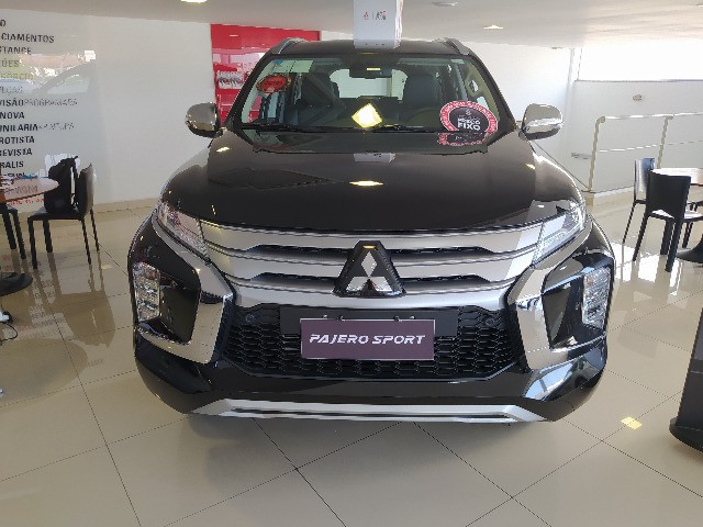 Nova Pajero Sport  HPE 0km  pronta entrega R$ 3.000,00 de bonus no seu usado