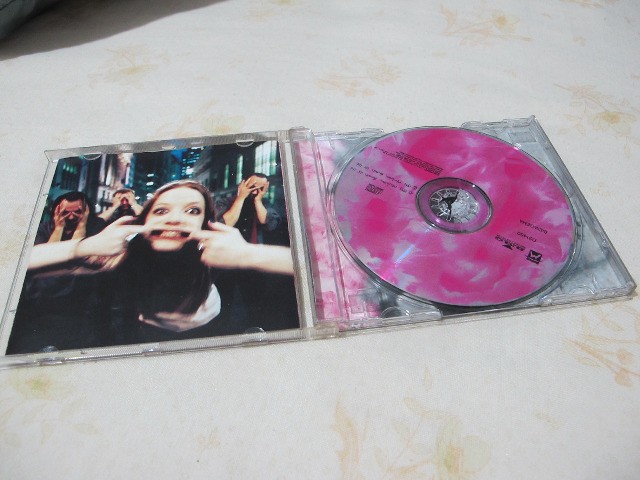CD Garbage - edição brasileira de 1995 (usado) - Foto 3