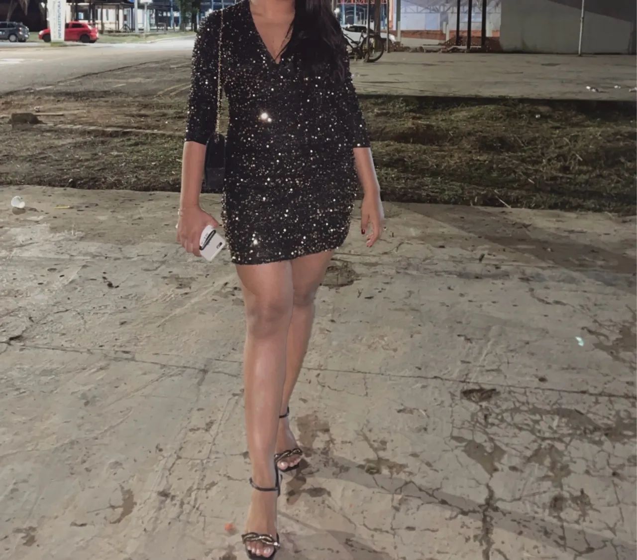 Vestido preto com brilho