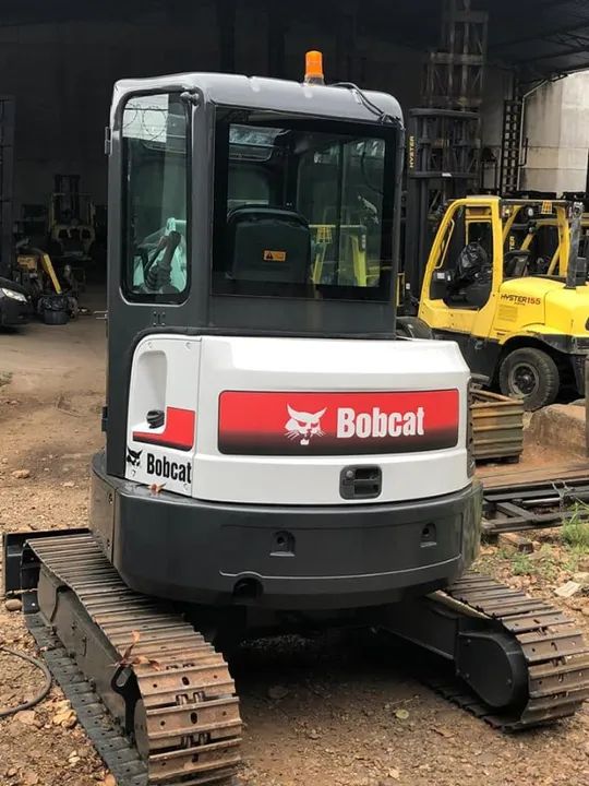Mini escavadeira Bobcat E35 Ano 2015 - Foto 2