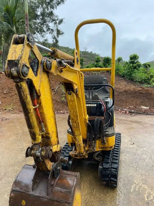 Mini escavadeira Yanmar modelo SV08 ano2011 esteiras de borracha - Foto 4