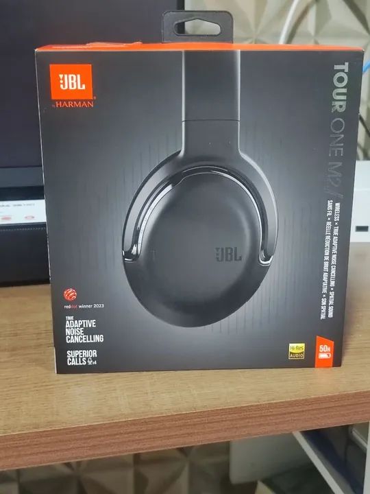 Fone de Ouvido JBL Tour One M2 - Sem Fio - Noise Cancelling - Foto 2