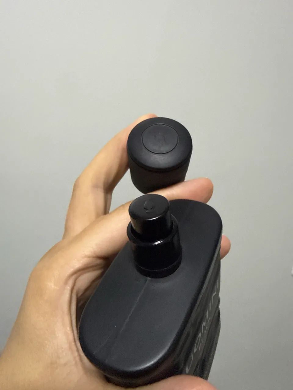 Frasco original vazio Uomini Black O Boticário com tampa. - Foto 2