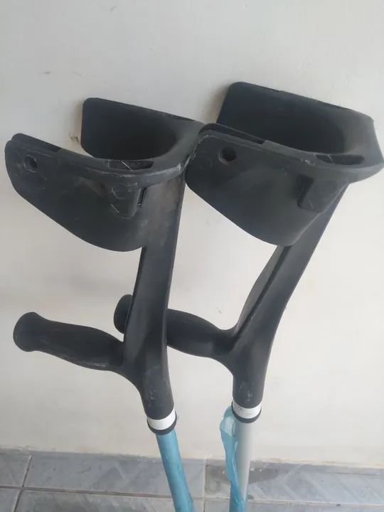 Muletas para venda. 70 reas p par 