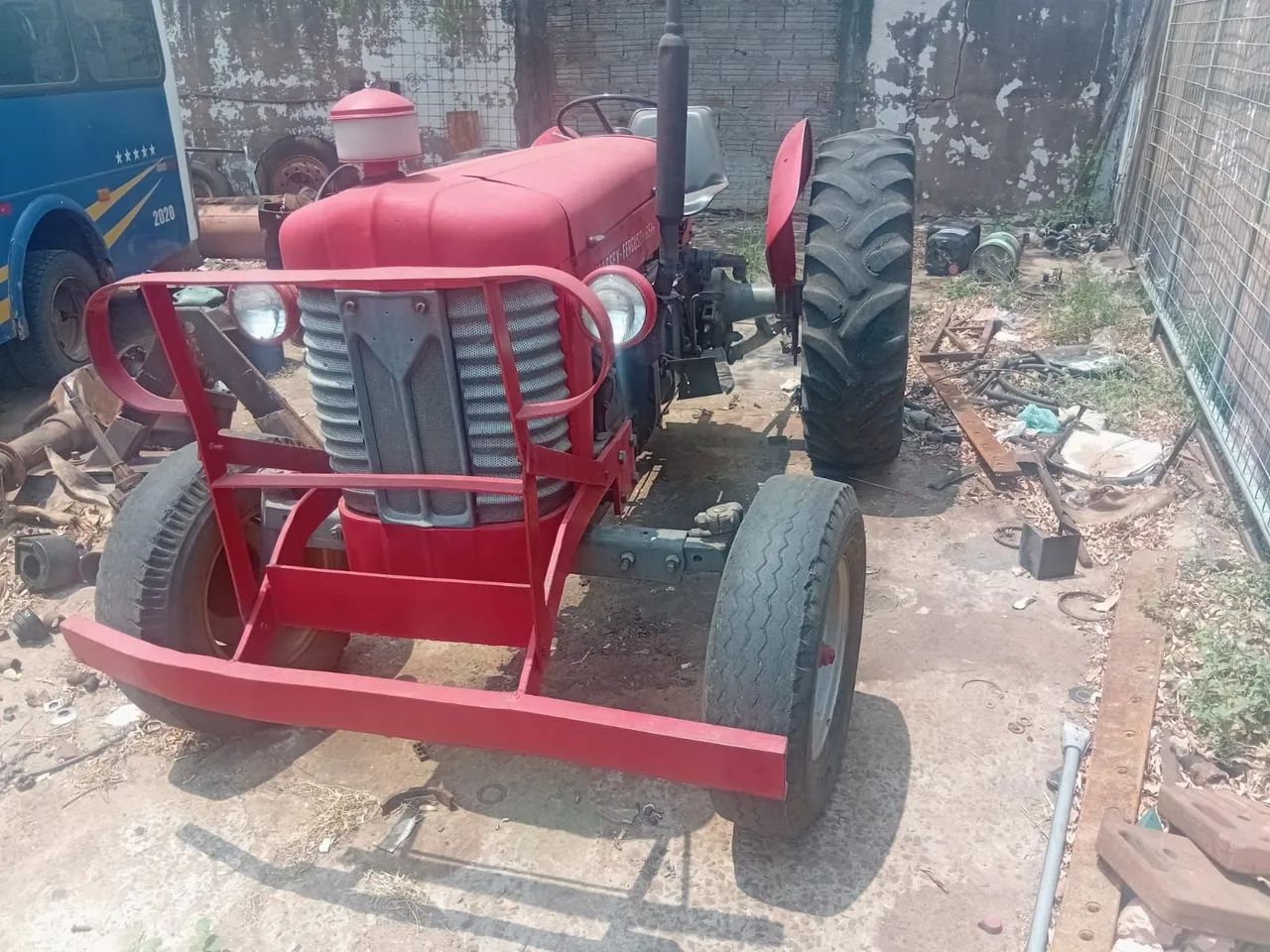 Trator Massey Ferguson 65 X - Foto 2