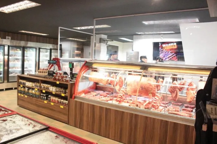 Camara Fria Congelados e Resfriados, Balções Horizontal, Balções bebidas, Serra fita etc.