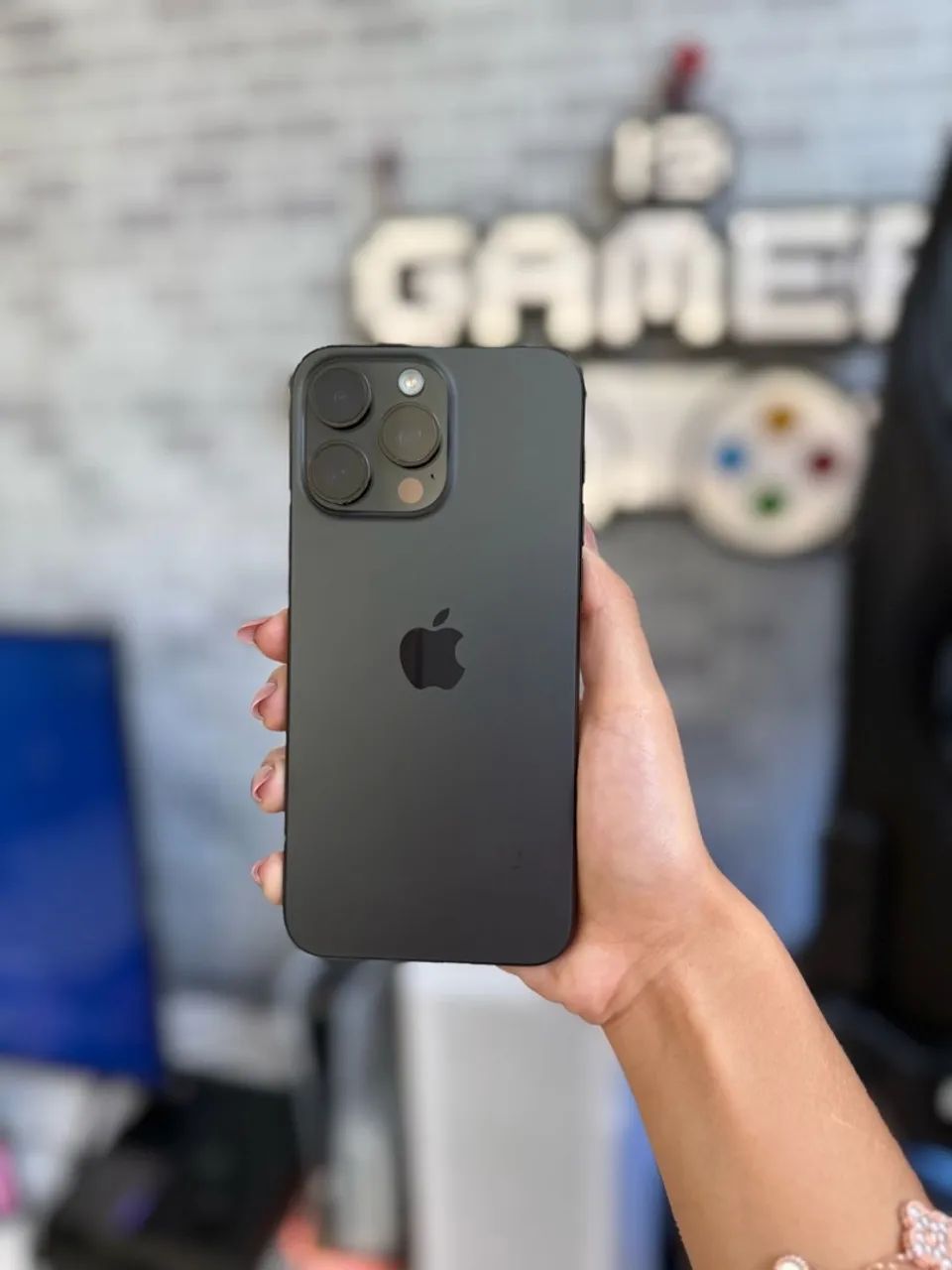 iPhone 15 Pro Max 512GB COM GARANTIA APPLE ATÉ 23 novembro 2025 - Foto 3