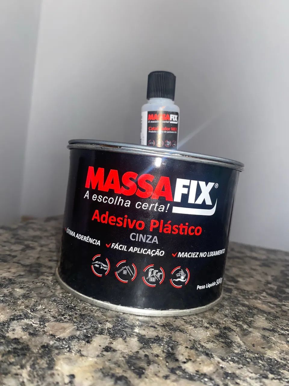 Adesivo plástico cinza