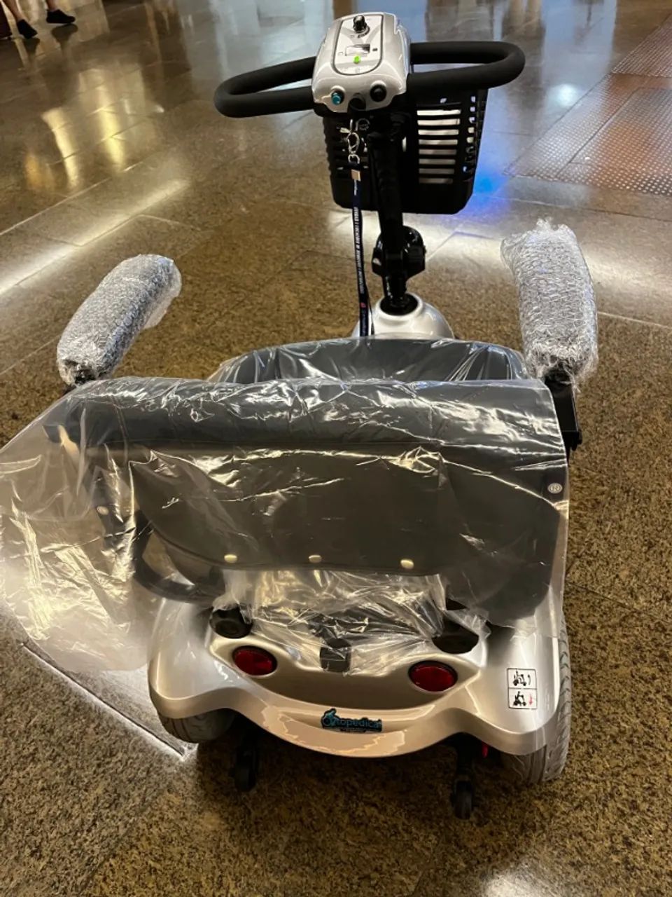 Scooter elétrica Mirage SX - Freedom - cadeira de rodas motorizada - Foto 3