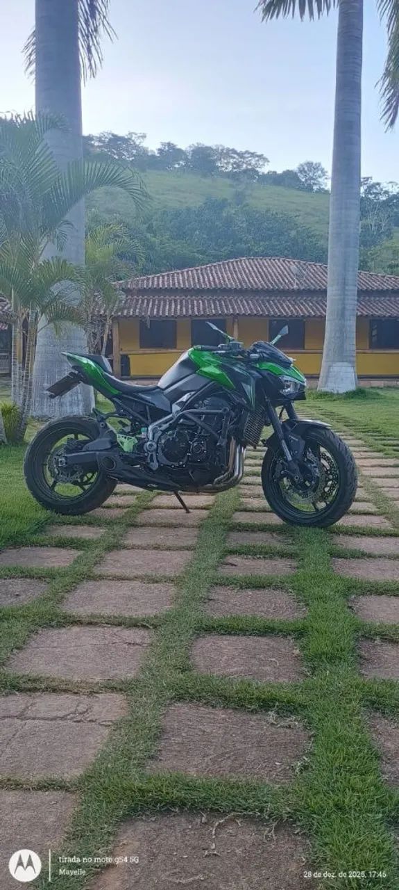 Vendo kavazaki z900 impecável com acessórios 