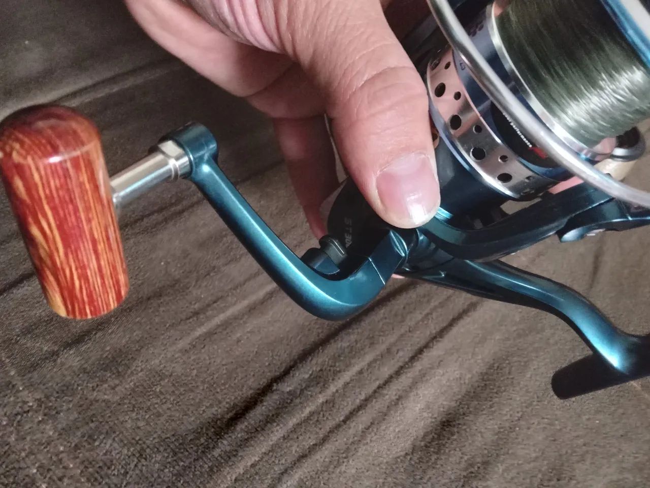 Molinete de Pesca Saint Plus ST3000 - Foto 5