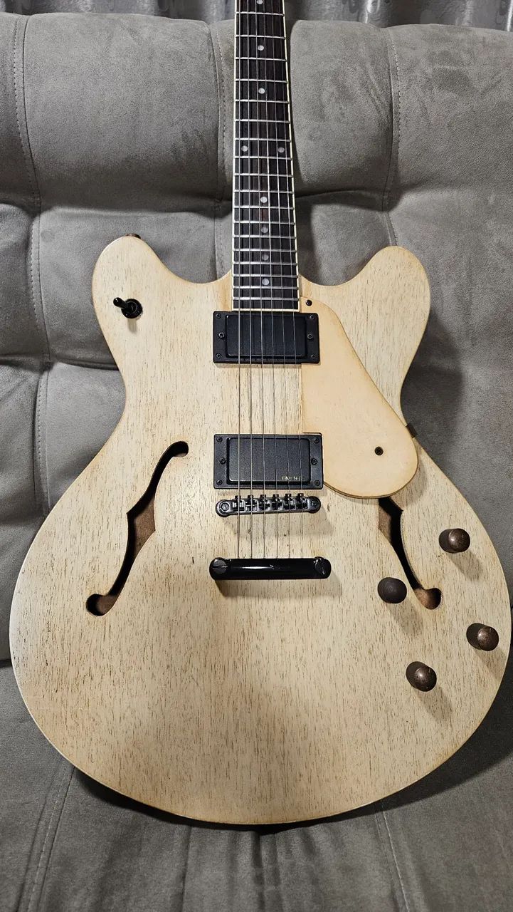 Guitarra semi acustica AXL captação EMG  - Foto 4