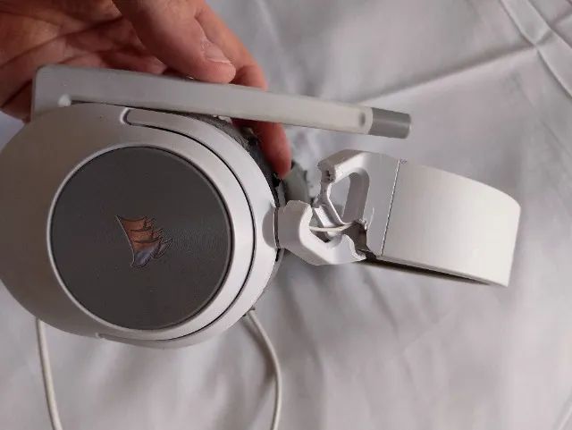 Headset Corsair HS55 com avaria - Foto 2