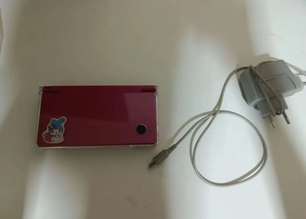 Nintendo DSi Rosa 4GB Desbloqueado - Foto 2