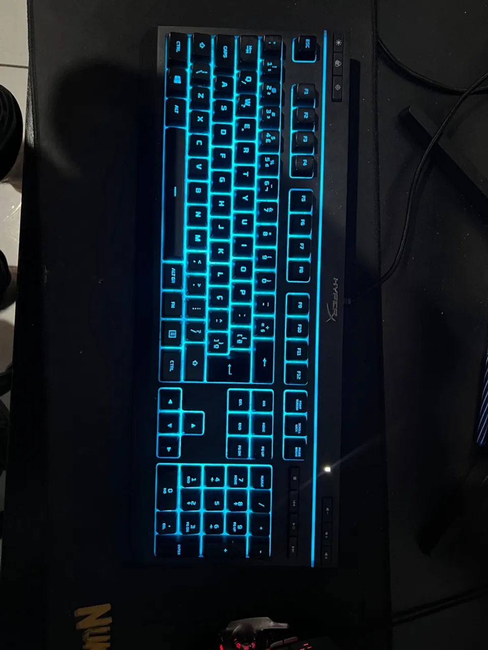 Teclado Gamer HyperX