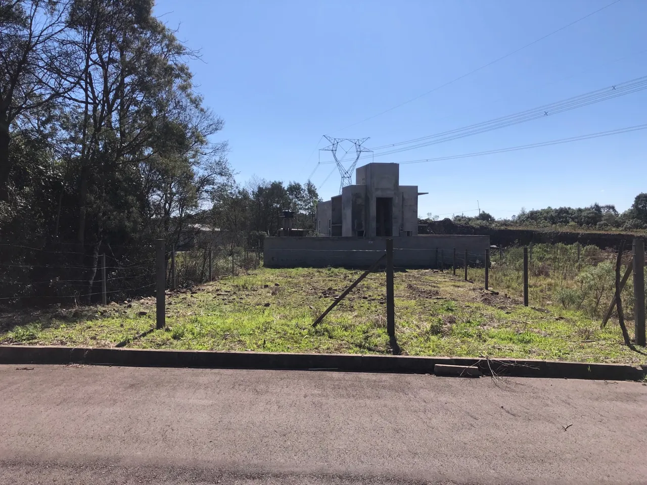 Ótimo terreno em Caxias do sul Bairro Diamantino