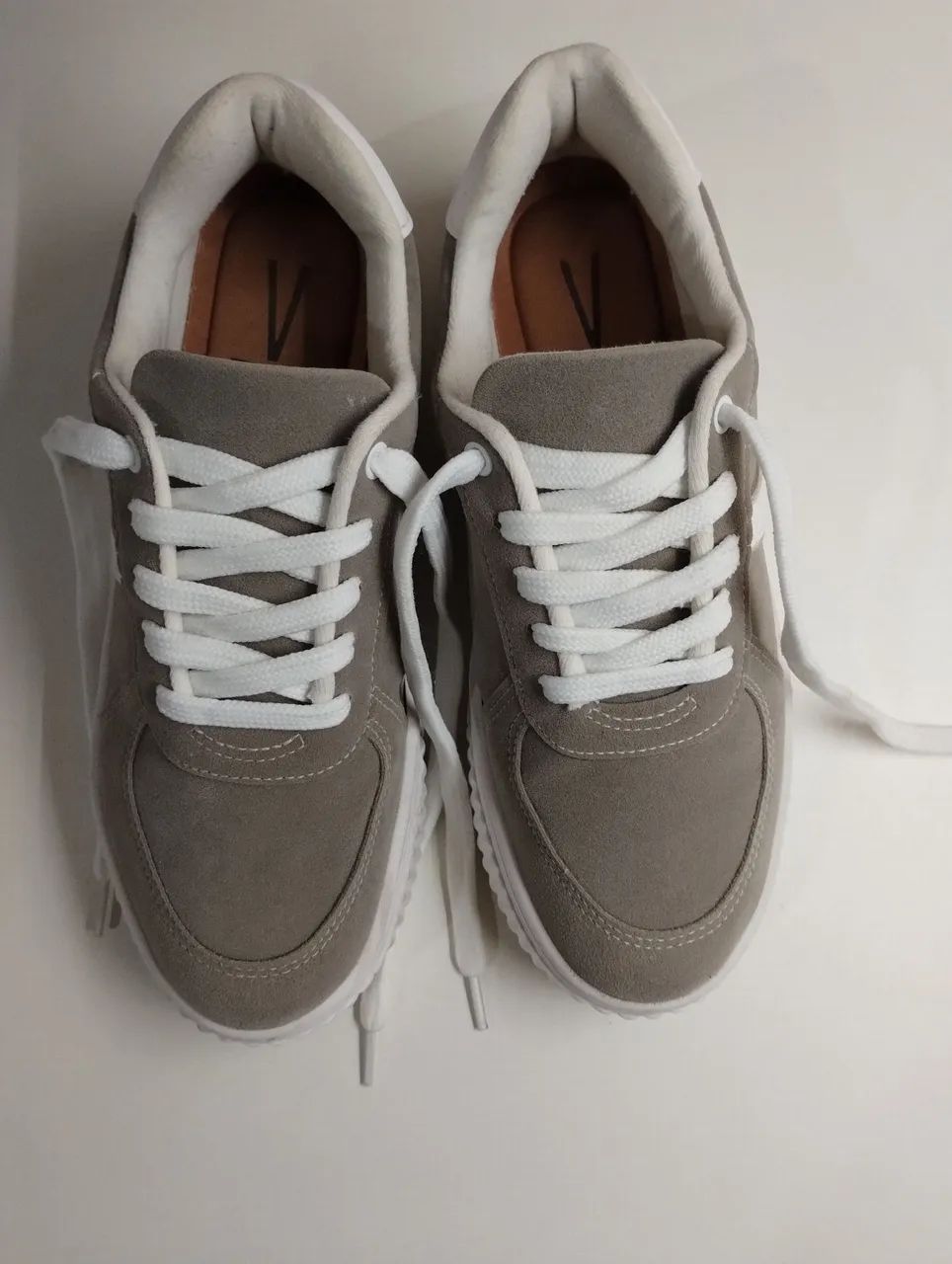 Tênis feminino Casual Cinza Vizzano - Foto 2