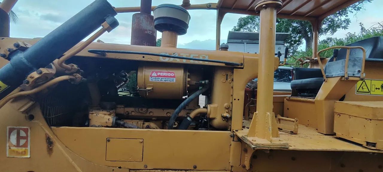 Trator de Esteira CAT D6-81 - Foto 6