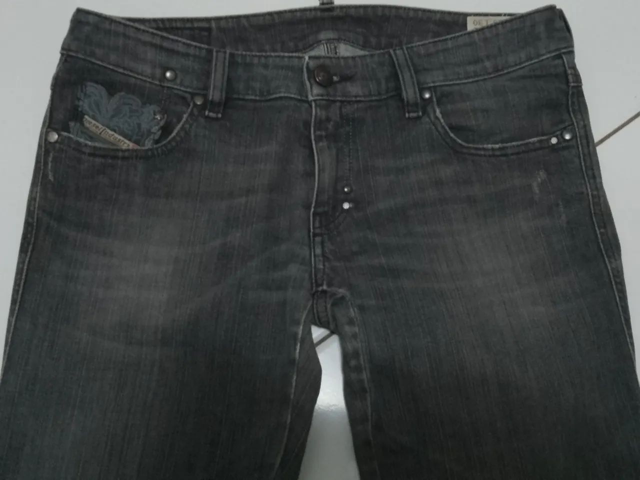 Calça Jeans Diesel modelo LHELA básica linda!!! - Foto 2