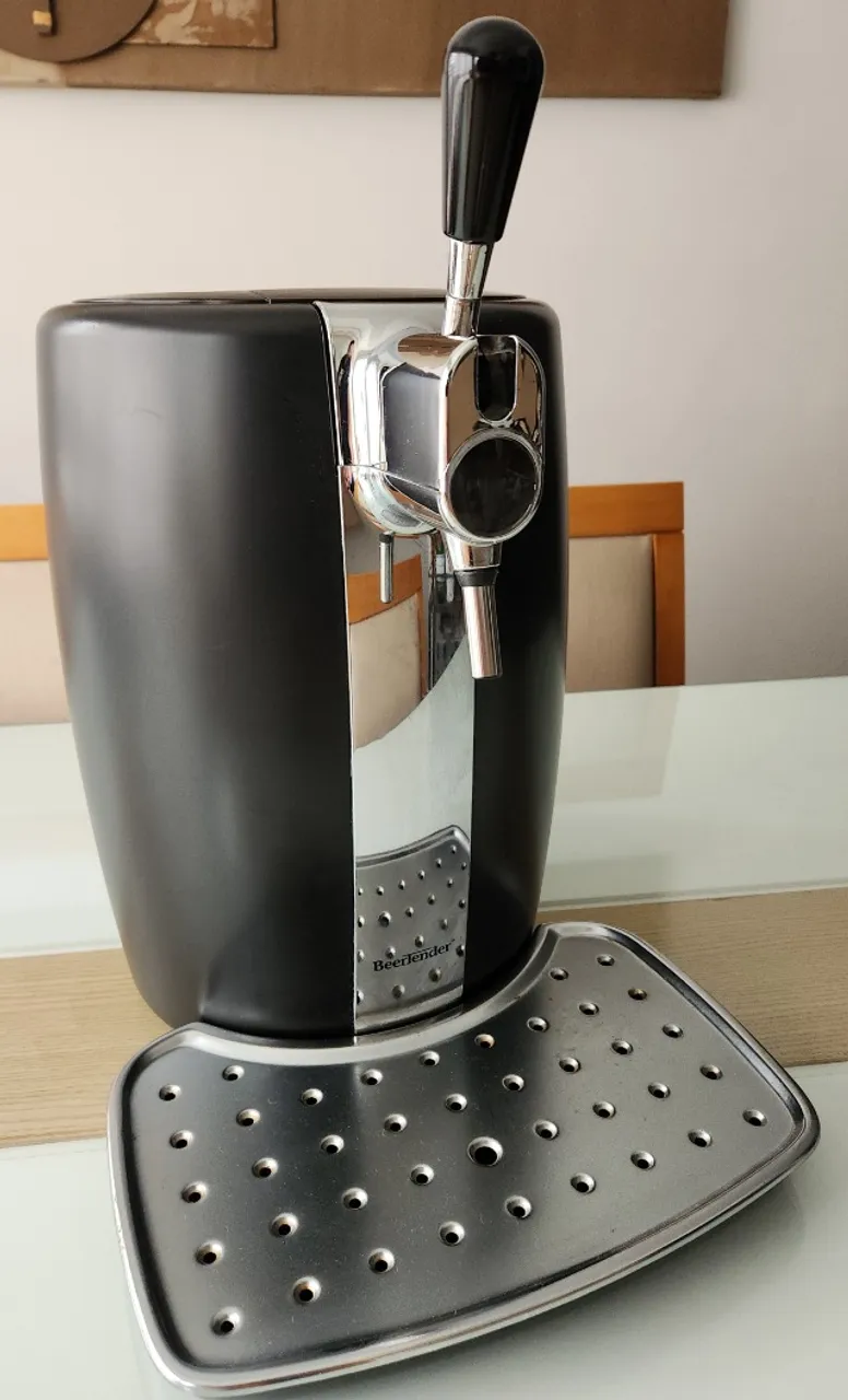 Máquina de Cerveja Krups Beertender Cervejeira VB215855 / BPA 220V semi-nova