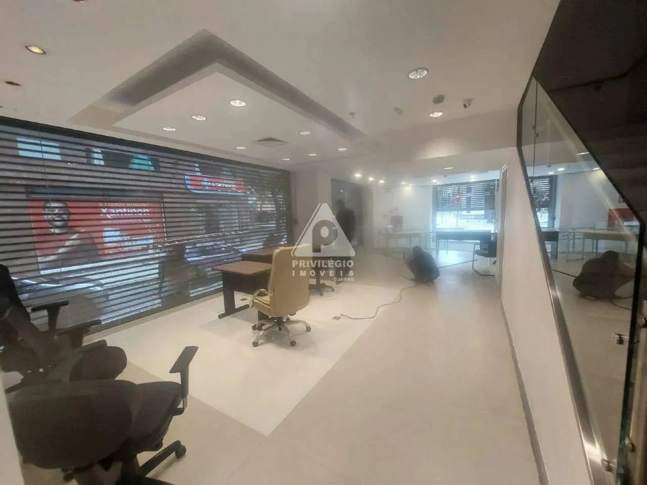 Loja Comercial à Venda no Centro do Rio | 494 m², Subsolo, Sobreloja e Vitrines - Foto 4