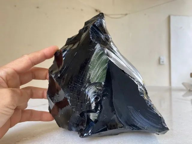 Obsidiana Preta em Bruto - Foto 2