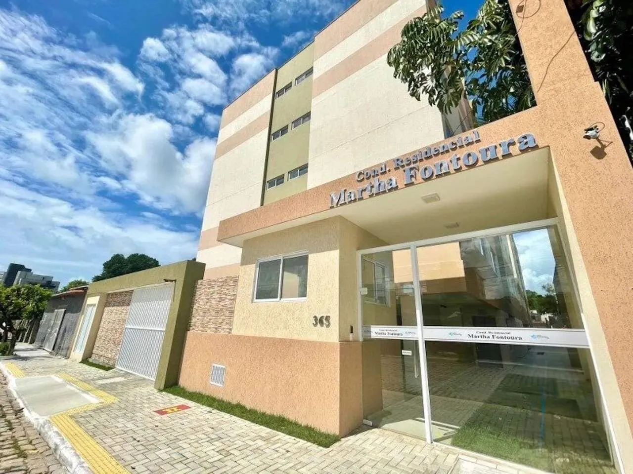 RESIDENCIAL MARTHA FONTOURA