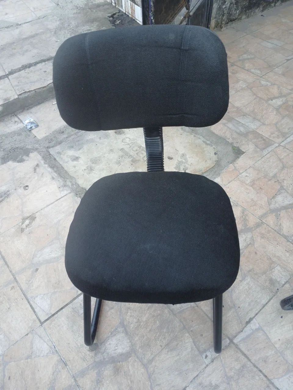 Cadeira escritorio novinha  - Foto 5