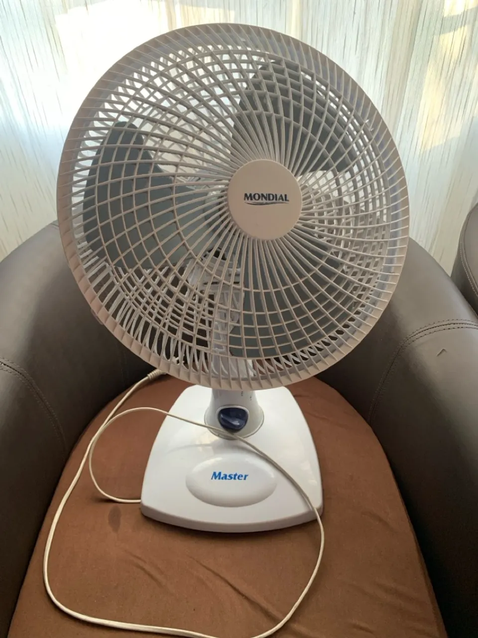 Ventilador de Mesa Mondial Master