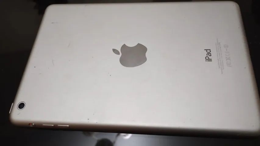 Tablet Ipad (Com defeito, tela trincada)