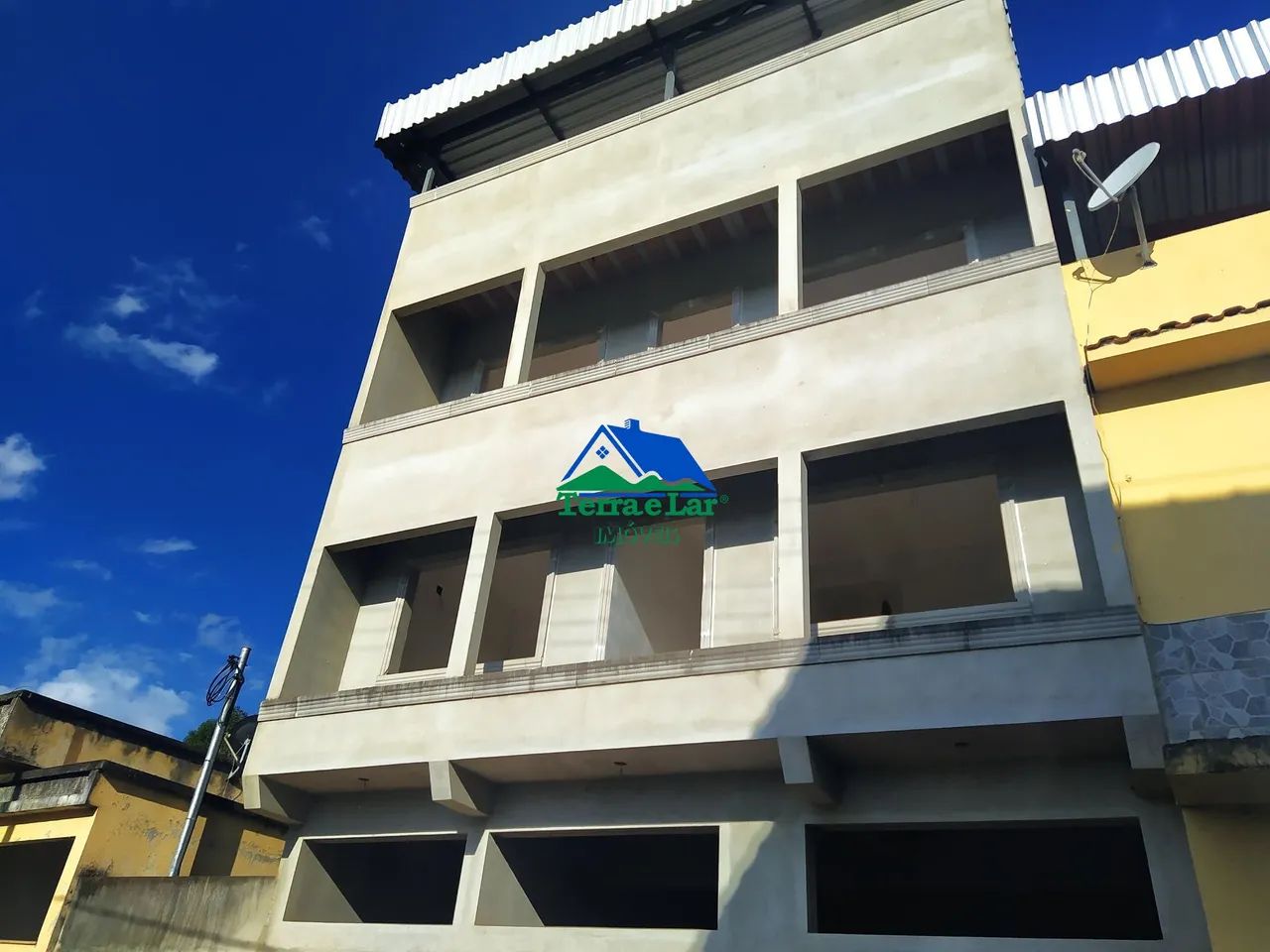 Prédio à venda em Aiuruoca, MG