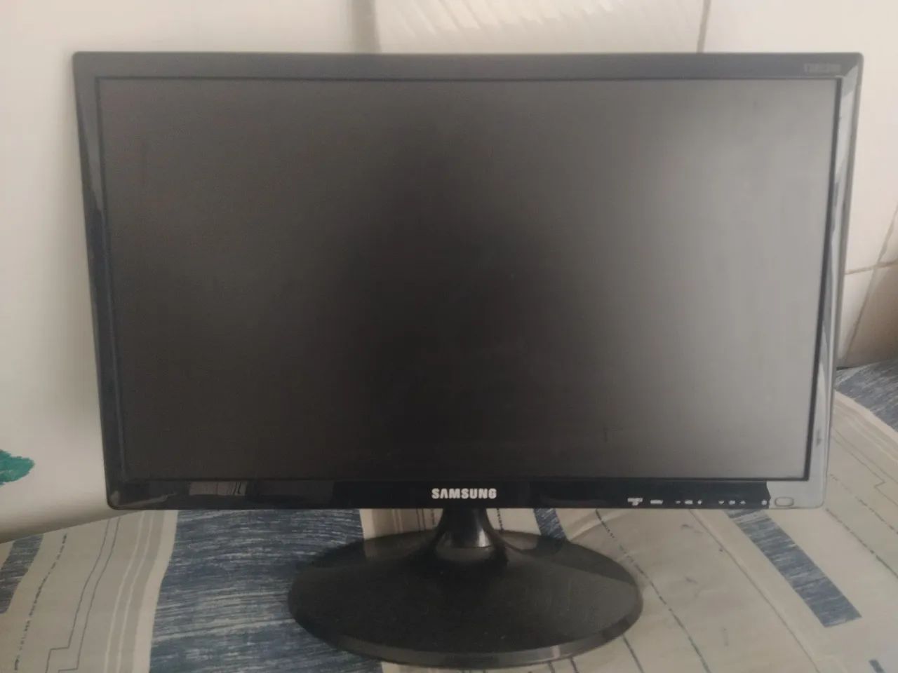 Monitor Samsung 21 polegadas 