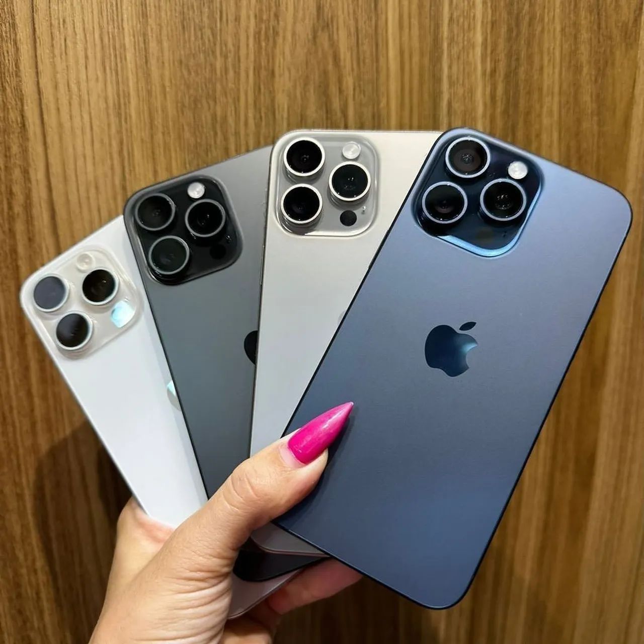IPhone 15 Pro max 256gb todas as cores disponíveis 